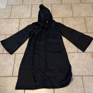 Black Hooded Robe/Cloak